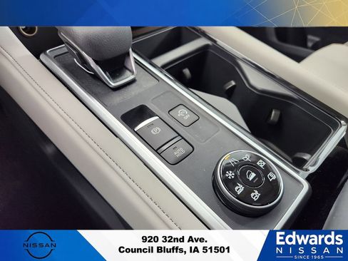 New 2026 Nissan Pathfinder SL AWD/4WD image 34