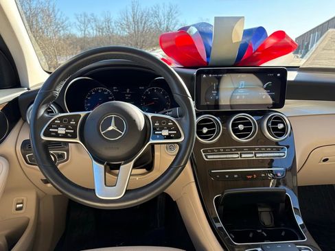Used 2022 Mercedes-Benz GLC 300 GLC 300 image 30