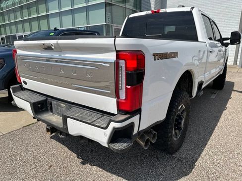 Used 2023 Ford F250 Platinum w/ Tremor Off-Road Package AWD/4WD image 7