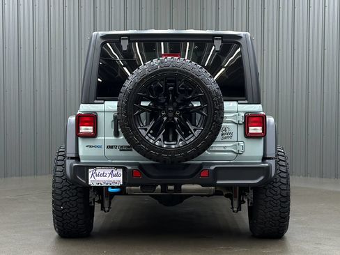 Used 2024 Jeep Wrangler Unlimited AWD/4WD image 4