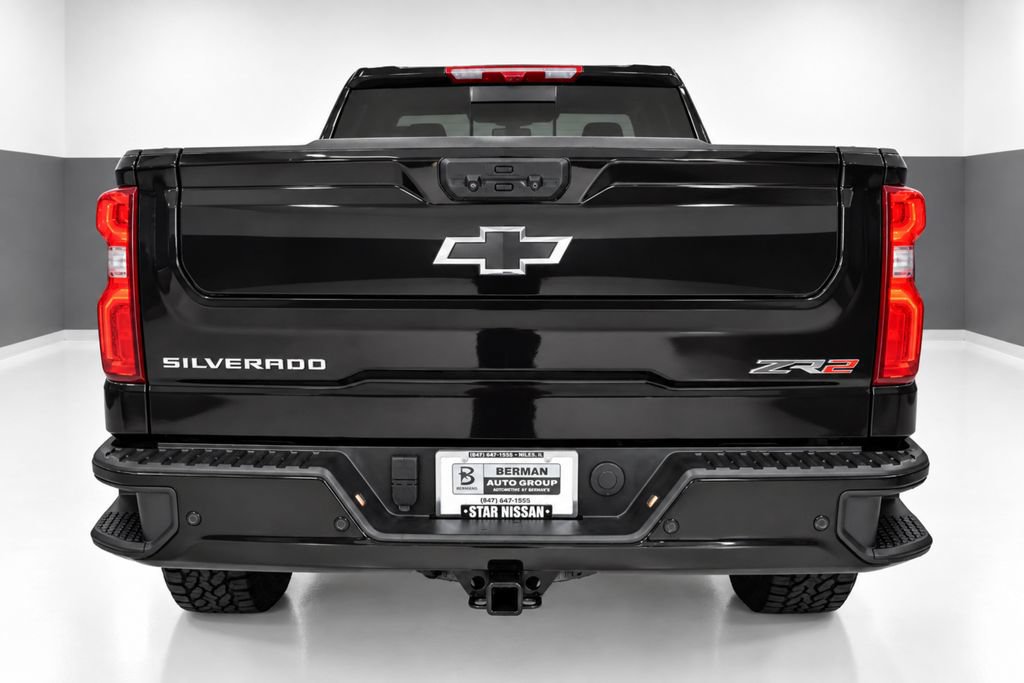 Used 2023 Chevrolet Silverado 1500 ZR2 w/ Technology Package AWD/4WD image 9
