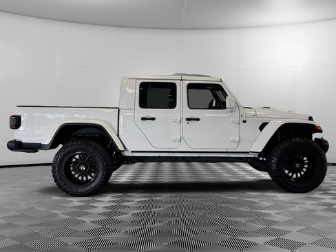 Used 2021 Jeep Gladiator Rubicon AWD/4WD image 8