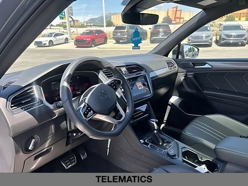 Used 2022 Volkswagen Tiguan SE R-Line AWD/4WD image 19