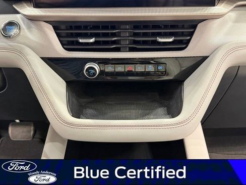 Certified 2025 Ford Explorer Active w/ Active Comfort Package RWD image 17