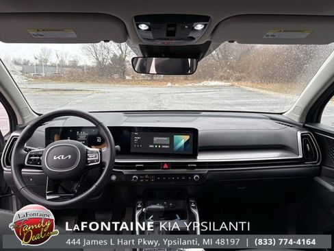 Certified 2025 Kia Sorento S w/ Panoramic Sunroof Package image 12