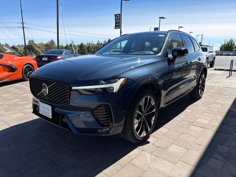 Used 2026 Volvo XC60 B5 Plus AWD/4WD image 4