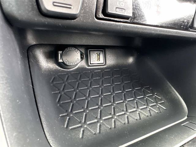 Used 2024 Toyota RAV4 SE w/ Weather & Moonroof Package AWD/4WD image 43