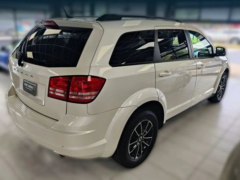Used 2018 Dodge Journey SE w/ Blacktop Package FWD image 10