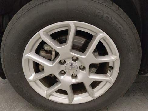 Used 2021 Jeep Renegade Sport w/ Sport Appearance Group FWD image 31