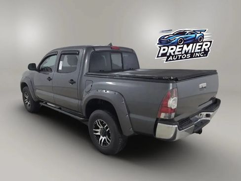Used 2014 Toyota Tacoma PreRunner w/ SR5 Package RWD image 3