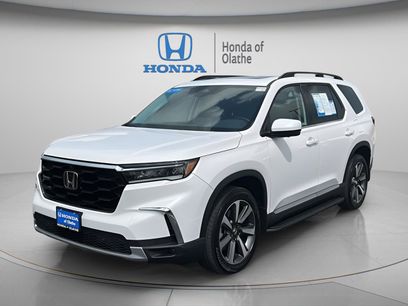 Certified 2025 Honda Pilot Elite