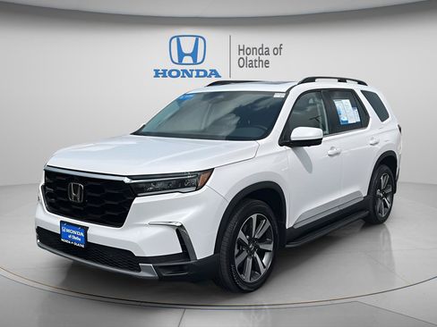 Certified 2025 Honda Pilot Elite image 1