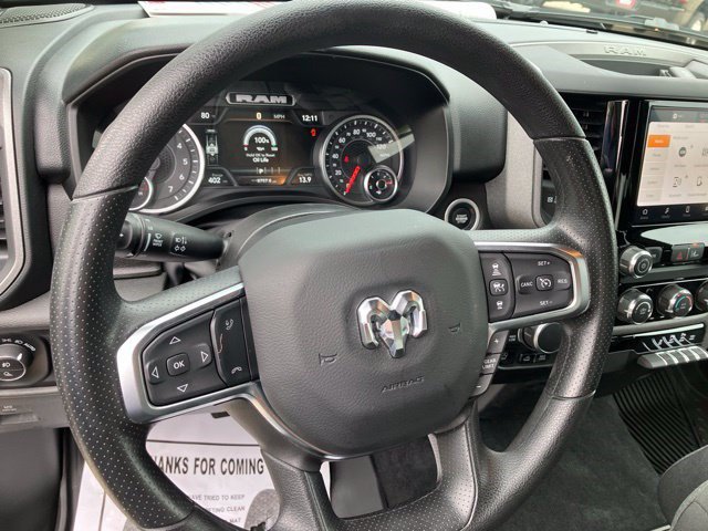 Used 2025 RAM 1500 Warlock AWD/4WD image 16