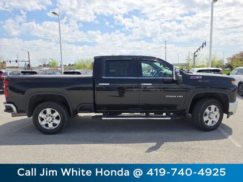 Used 2020 Chevrolet Silverado 2500 LTZ w/ LTZ Plus Package AWD/4WD image 18