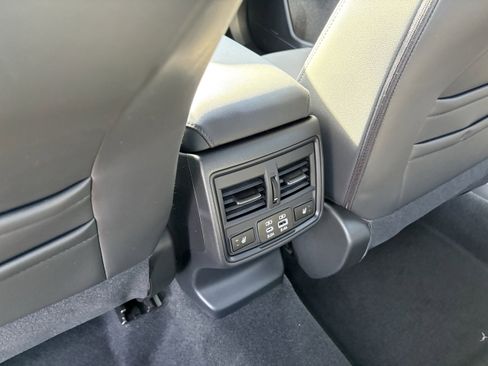 New 2026 Subaru Outback Limited w/ Premium/Limited Package AWD/4WD image 32