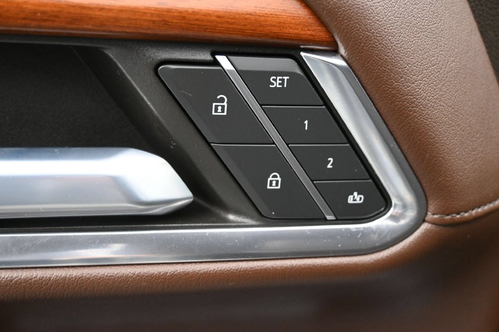 Used 2022 GMC Sierra 1500 Denali RWD image 5