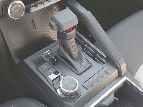 Used 2025 Toyota Tacoma TRD Sport image 23