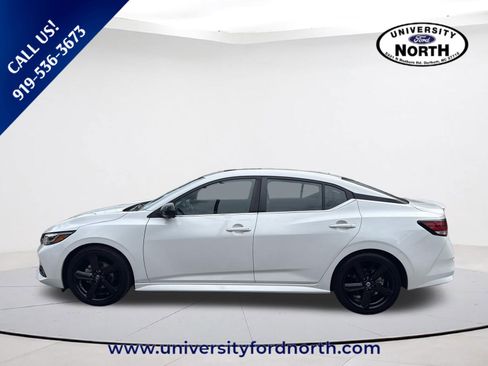 Used 2023 Nissan Sentra SR w/ SR Premium Package FWD image 4