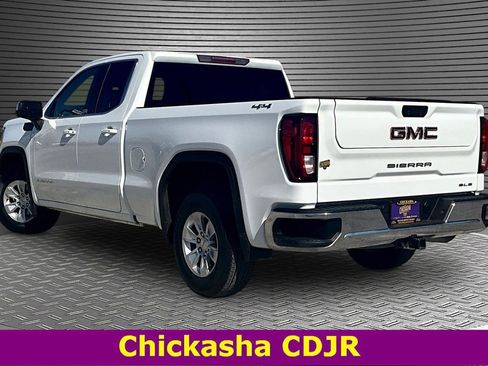 Used 2022 GMC Sierra 1500 SLE image 4