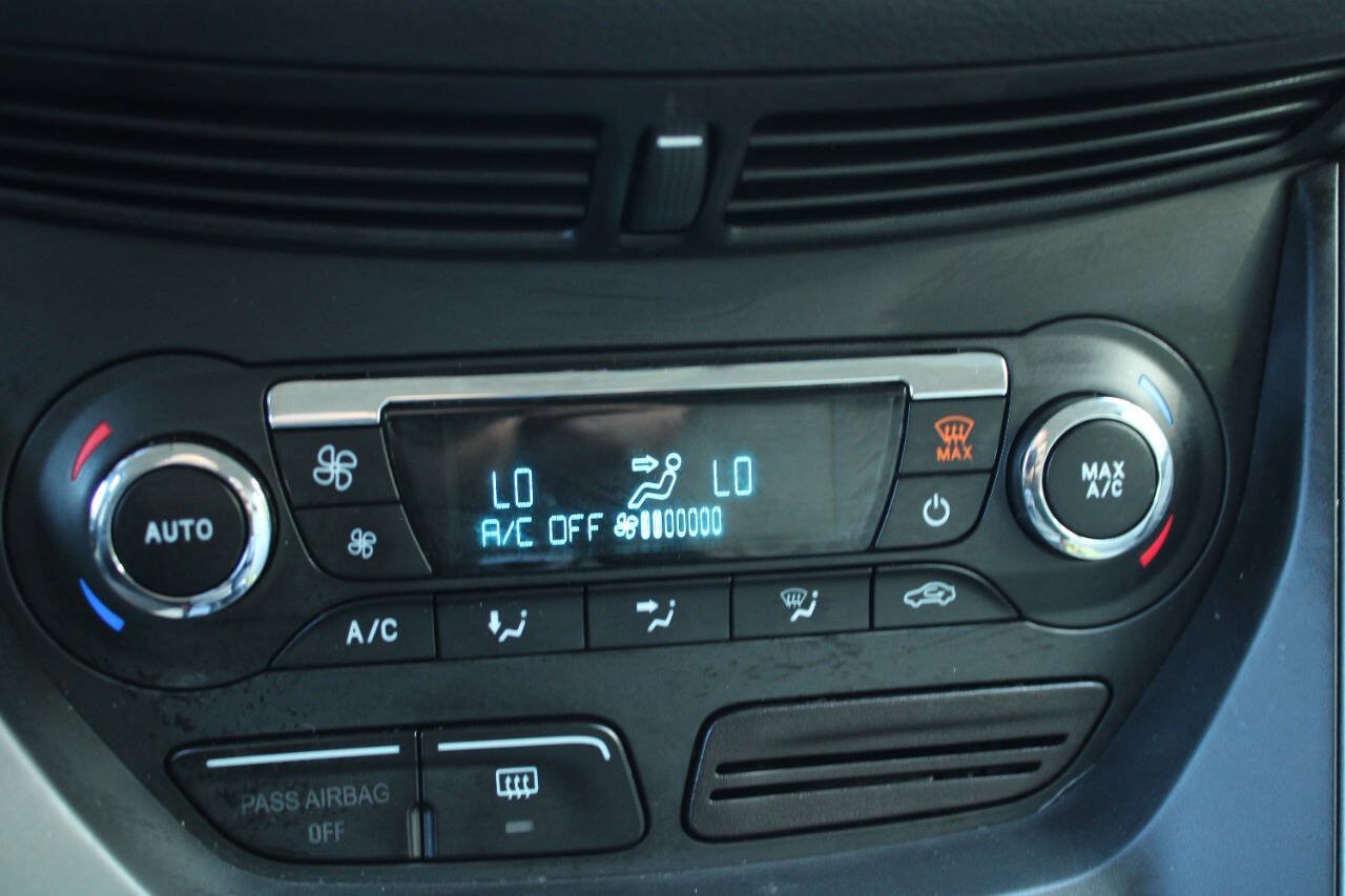 Used 2015 Ford C-MAX SE FWD image 28