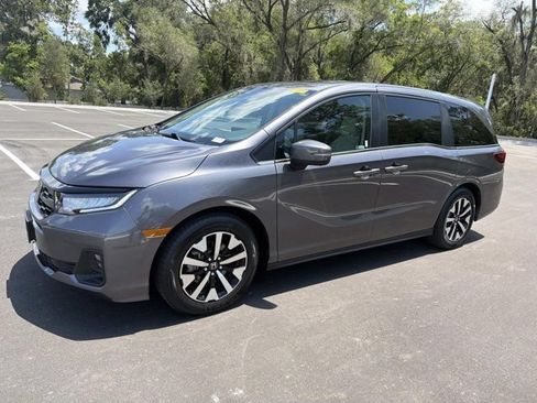 Used 2025 Honda Odyssey EX-L image 4