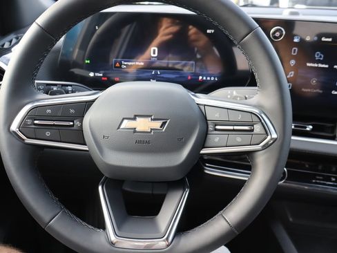 New 2027 Chevrolet Equinox LT FWD image 7