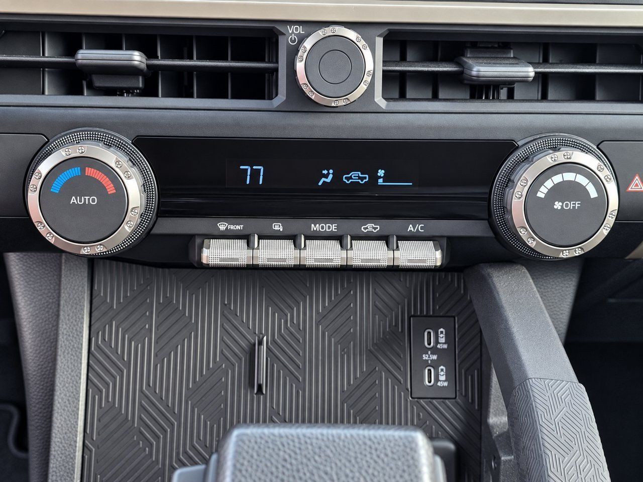 Used 2025 Toyota Tacoma TRD Off-Road AWD/4WD image 19