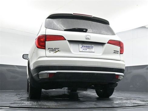 Used 2017 Honda Pilot Touring image 35