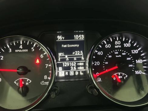Used 2013 Nissan Rogue S AWD/4WD image 11