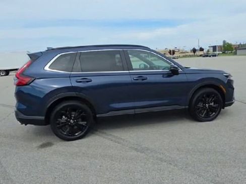 Used 2025 Honda CR-V Sport Touring image 8