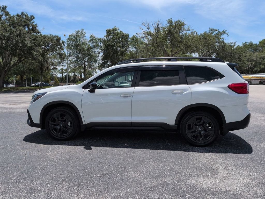 Used 2024 Subaru Ascent Onyx Edition AWD/4WD image 7