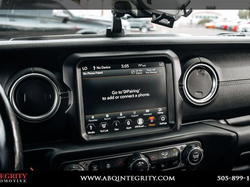 Used 2021 Jeep Gladiator Overland w/ Popular Equipment Package AWD/4WD image 31