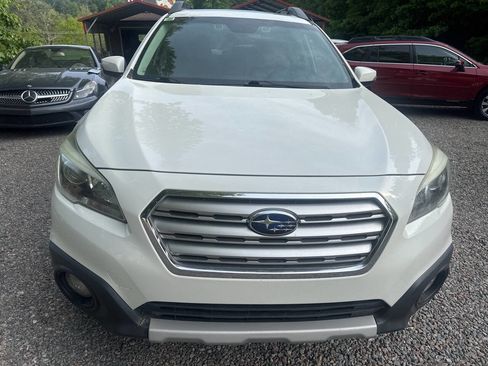 Used 2016 Subaru Outback 2.5i Limited AWD/4WD image 11