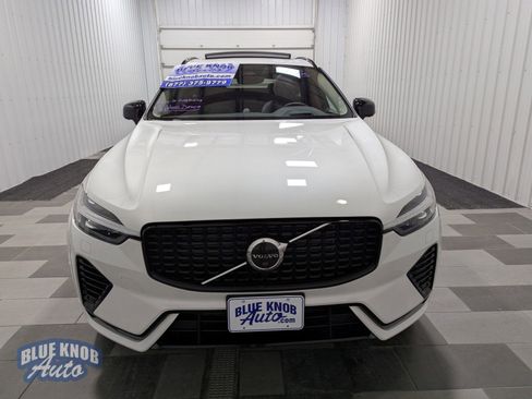Used 2023 Volvo XC60 T8 Ultimate w/ Climate Package image 6