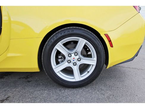 Used 2017 Chevrolet Camaro LT RWD image 31