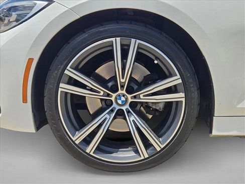 Used 2022 BMW 330i Sedan w/ M Sport Package RWD image 25