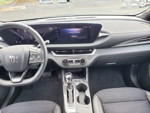 Certified 2024 Buick Envista Preferred w/ Convenience I Package FWD image 17