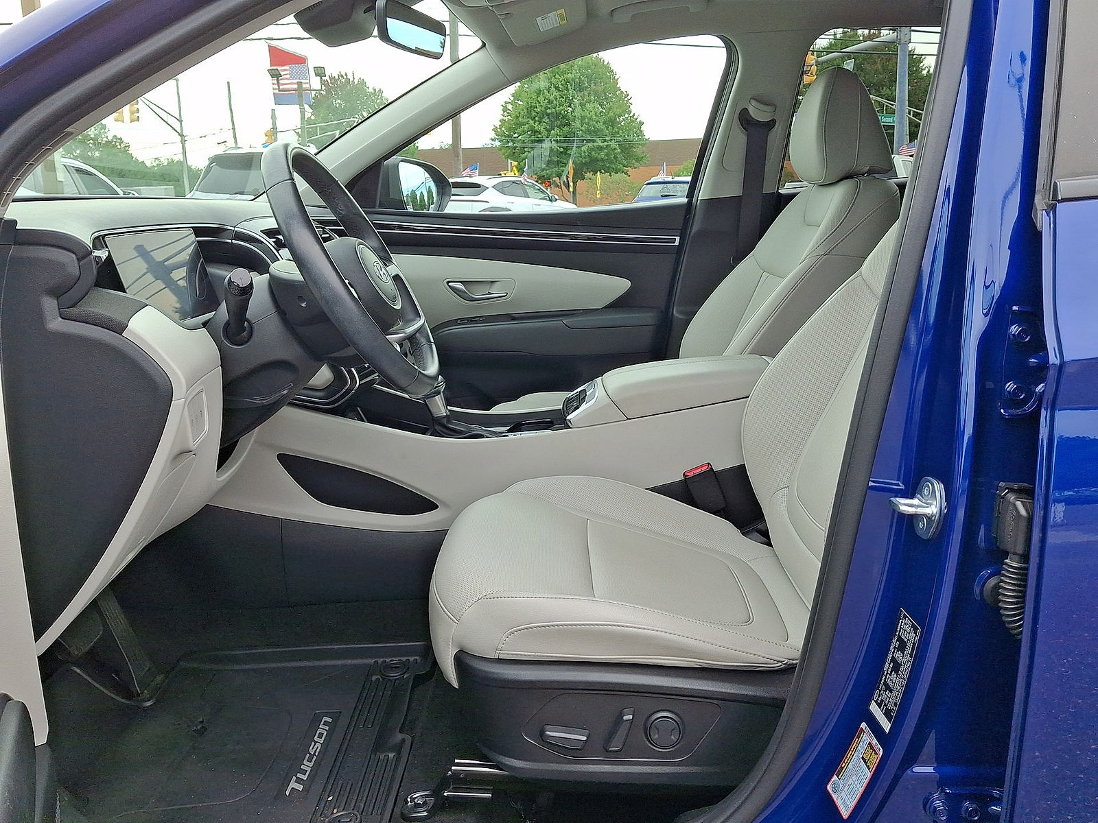 Used 2023 Hyundai Tucson SEL w/ Convenience Package AWD/4WD image 17