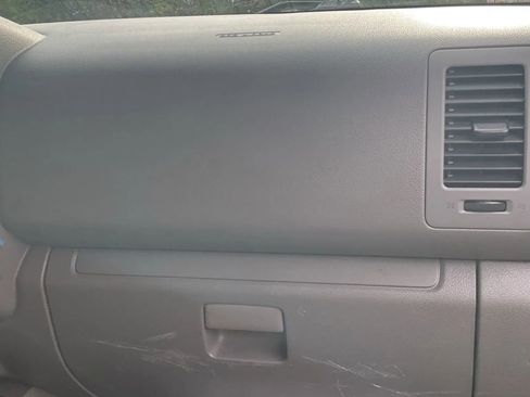 Used 2020 Nissan NV 1500 S image 41