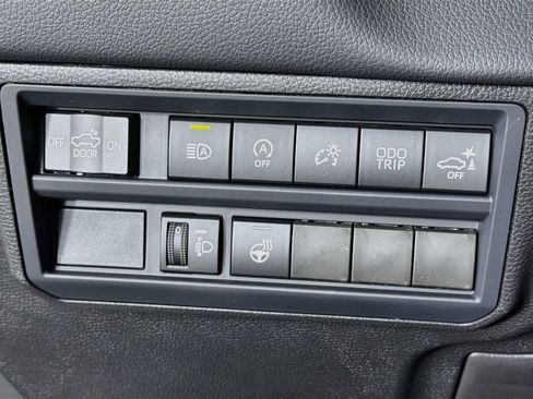 New 2026 Toyota Tundra Limited AWD/4WD image 14