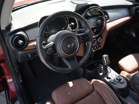 Certified 2024 MINI Cooper SE w/ Signature Upholstery Package FWD image 10
