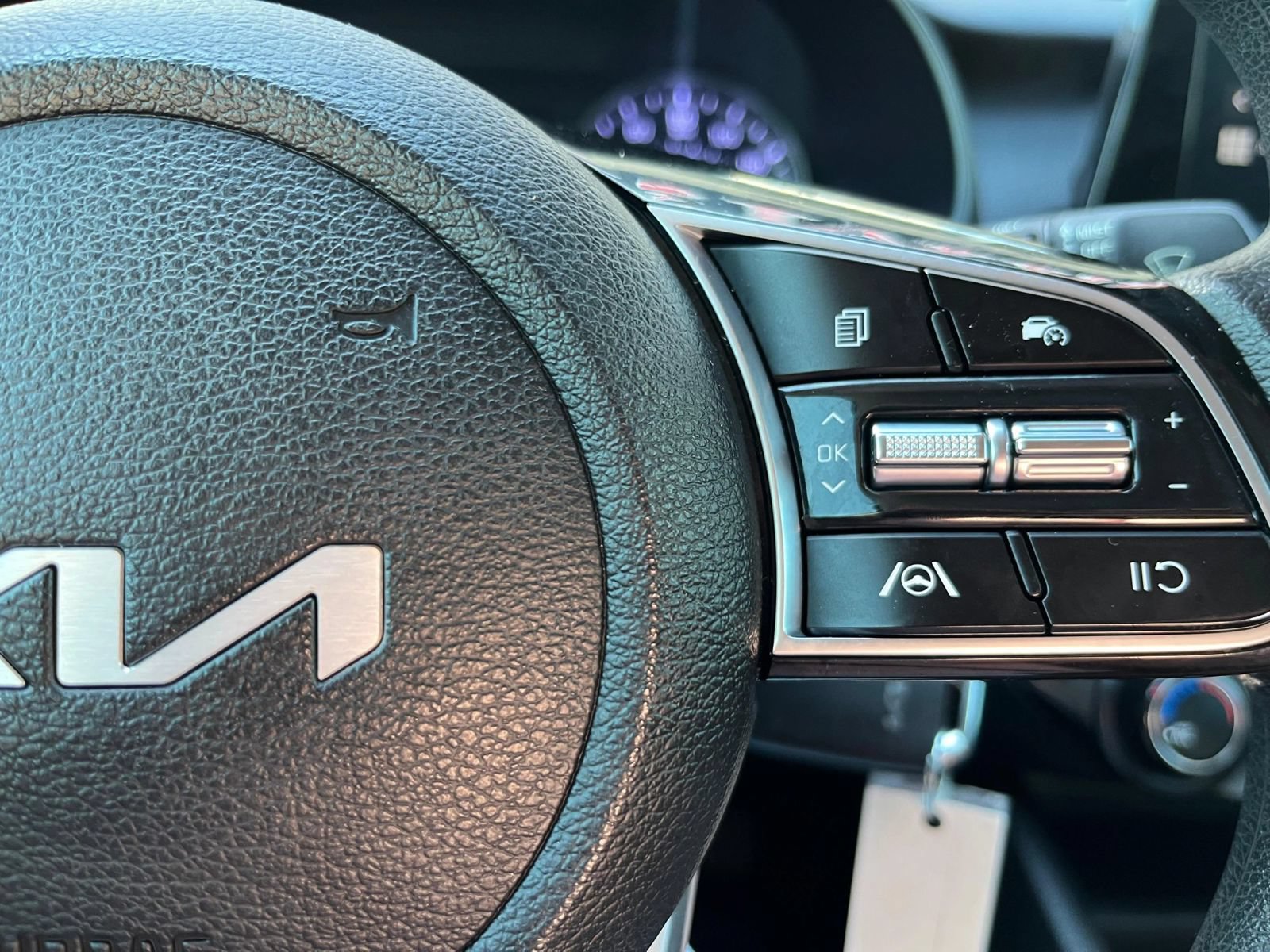 Used 2023 Kia Forte LXS w/ LXS Technology Package FWD image 15