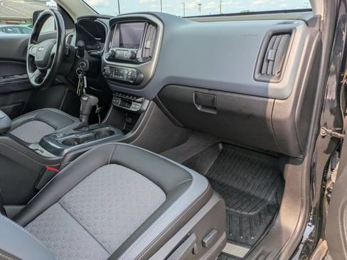 Used 2020 Chevrolet Colorado Z71 w/ Z71 Midnight Edition AWD/4WD image 23