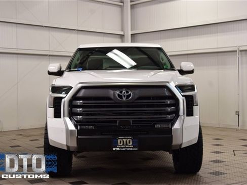 Used 2024 Toyota Tundra Limited image 2