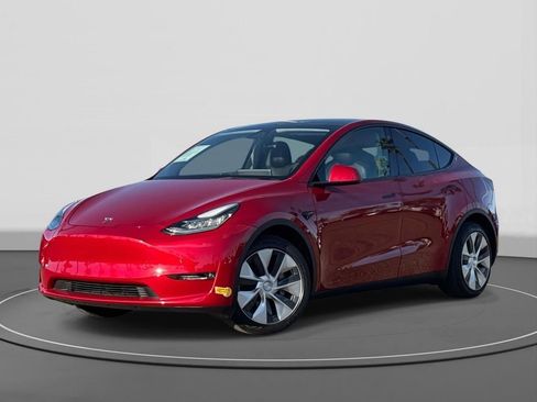 Used 2021 Tesla Model Y Long Range image 1
