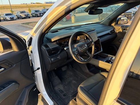 Used 2024 GMC Acadia AT4 w/ Luxury Package AWD/4WD image 21