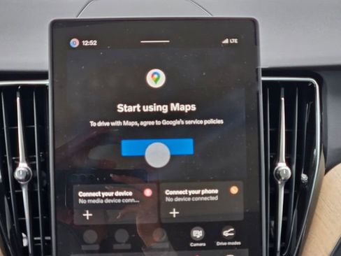 New 2026 Volvo XC60 B5 Core AWD/4WD image 18