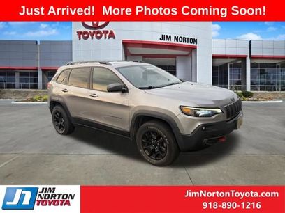 Used 2019 Jeep Cherokee Trailhawk w/ Comfort/Convenience Group
