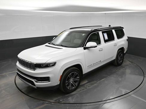 Used 2022 Jeep Grand Wagoneer Series I AWD/4WD image 29