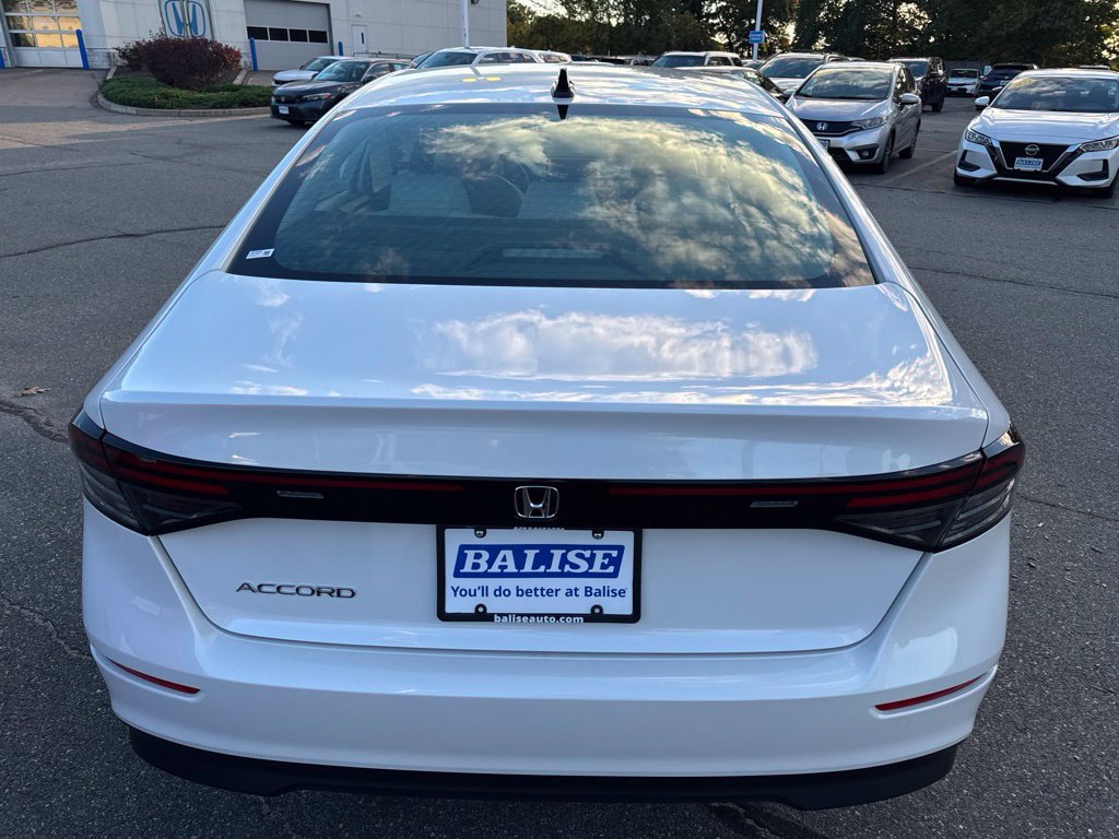 Used 2026 Honda Accord SE image 7